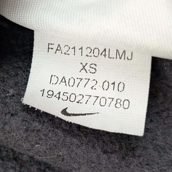 Nike Yoga Luxe Fleece V-Neck Cropped Sweatshirt Black Size XS - Picture 7 of 15